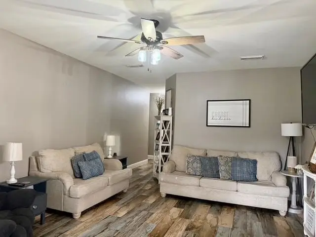 435 Needles, Vidor, TX 77662 - #2