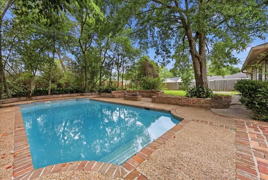 5590 CLINTON ST, Beaumont, TX 77706 - #2