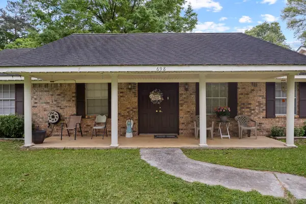 698 E WILDWOOD DRIVE, Kountze, TX 77625