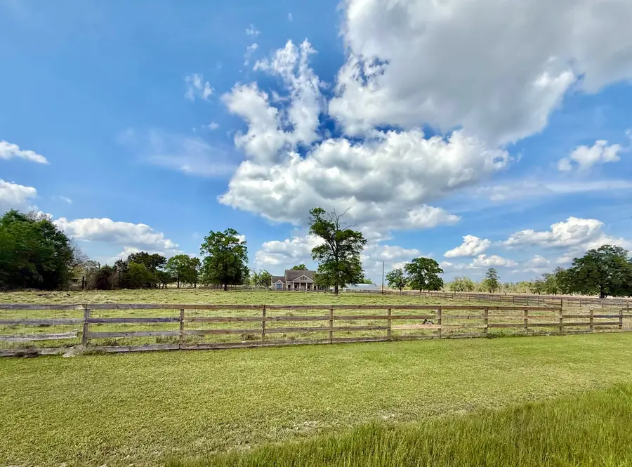 635 Hwy 2802, Vidor, TX 77662 - #2