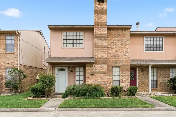 1182 Green Meadow St, Beaumont, TX 77706