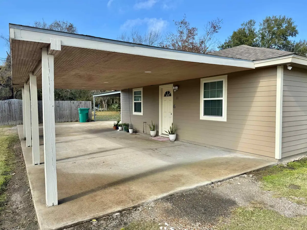 86 W John Ave, Orange, TX 77630 - #1