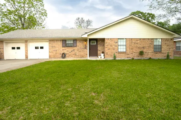 130 W VERA AVE., China, TX 77613