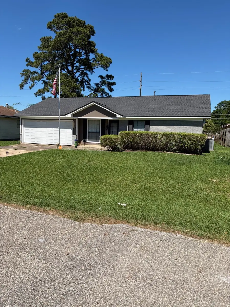 219 1st, Nederland, TX 77627-9999 - #2