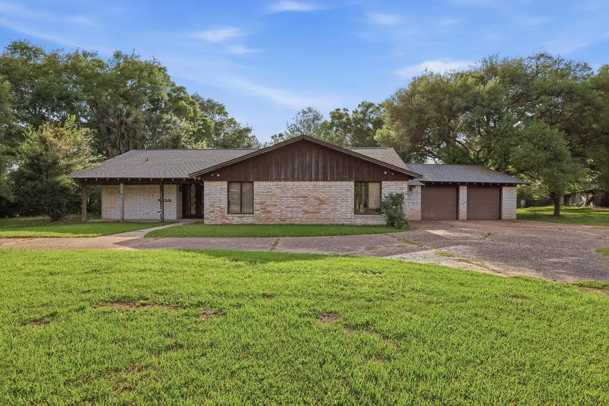 1223 N Broadway, China, TX 77613 - #1