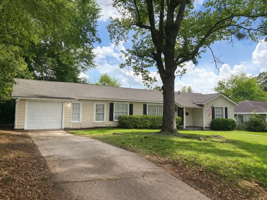 403 Neal St, Jasper, TX 75951 - #2