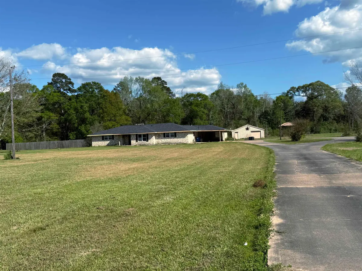 35717 Hwy 96, Buna, TX 77612 - #1