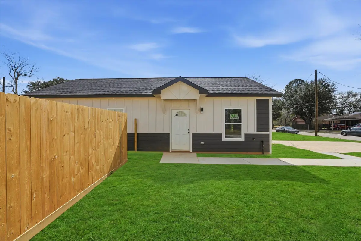 2230 Cable Ave, Beaumont, TX 77703 - #1