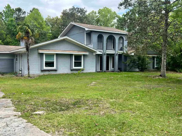 1900 J P White Drive, Silsbee, TX 77656