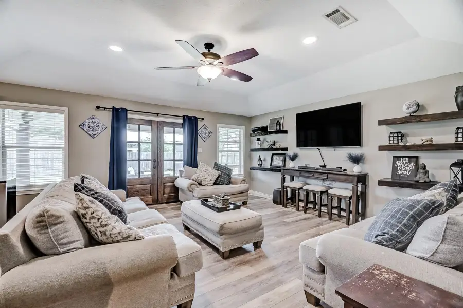 2241 Patricia Ln, Port Neches, TX 77651 - #2