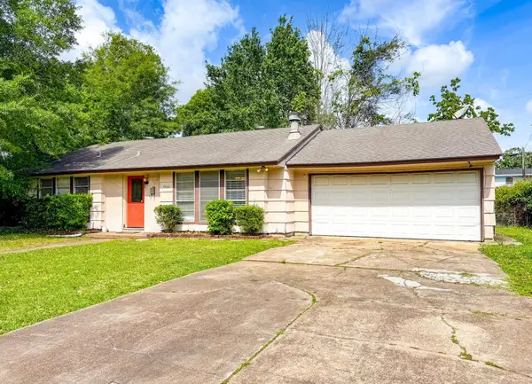 3660 Bryan Dr, Beaumont, TX 77707
