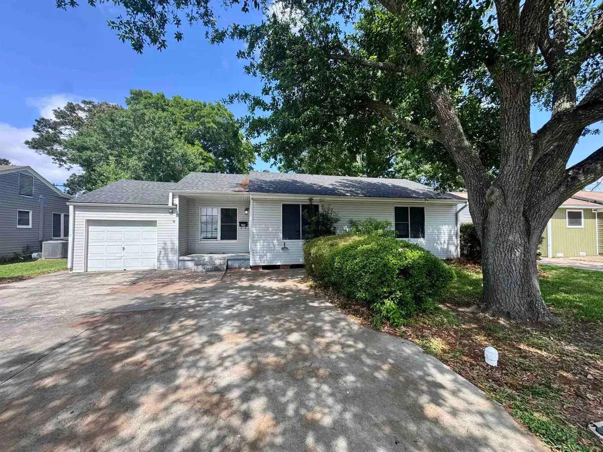 3110 Boyd Ave, Groves, TX 77619 - #1