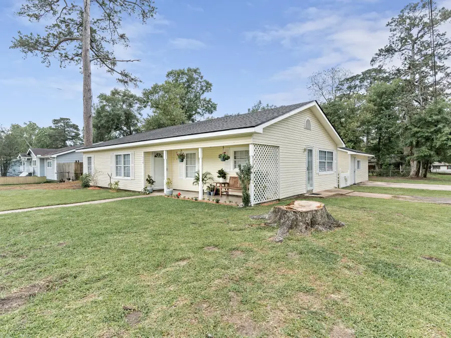 110 S COUNTY ROAD 757, Buna, TX 77612 - #2