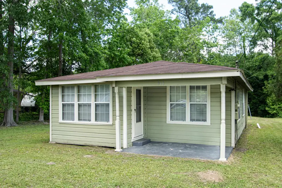 910 Bonner St., Silsbee, TX 77656 - #3