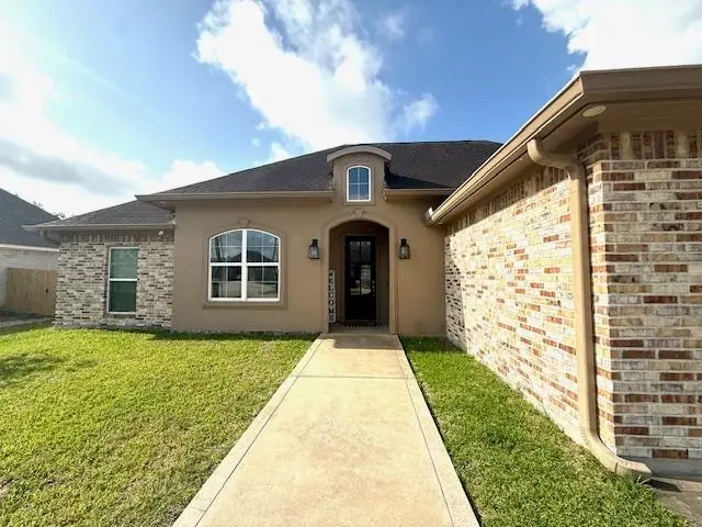 555 Tryson, Bridge City, TX 77611 - #2