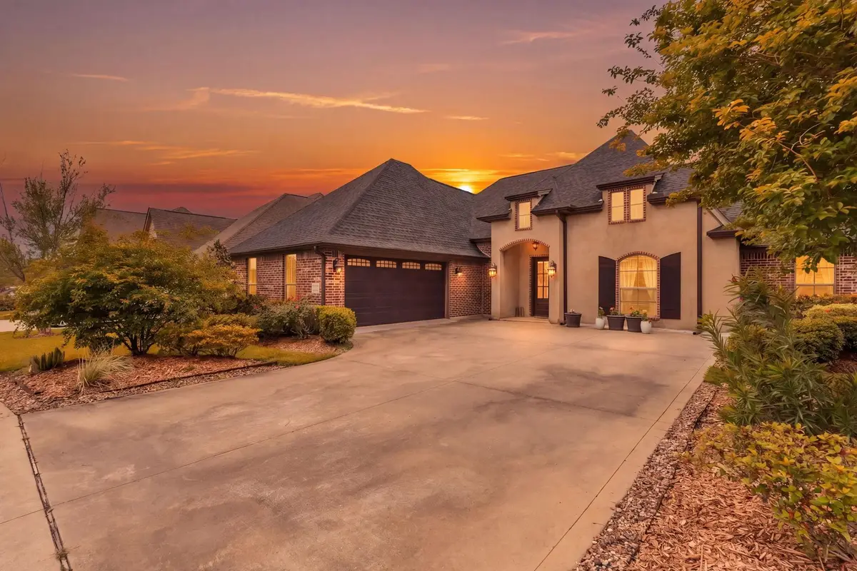 330 Chaple Creek, Lumberton, TX 77657 - #1