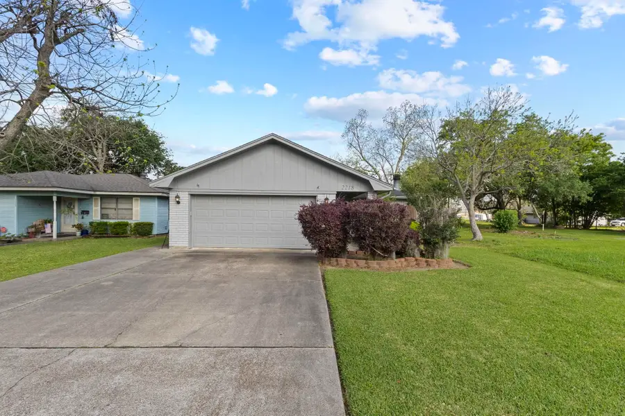 2218 9th St., Port Neches, TX 77627 - #2