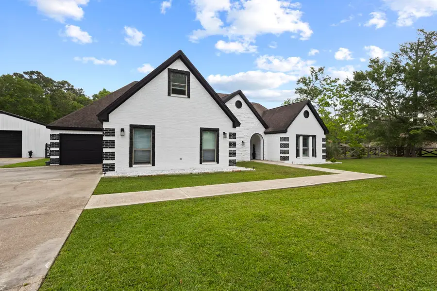 9010 Terry Estates Drive, Orange, TX 77630 - #2