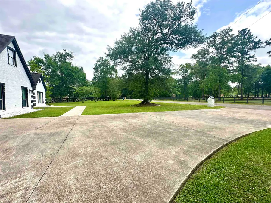 9010 Terry Estates Drive, Orange, TX 77630 - #3