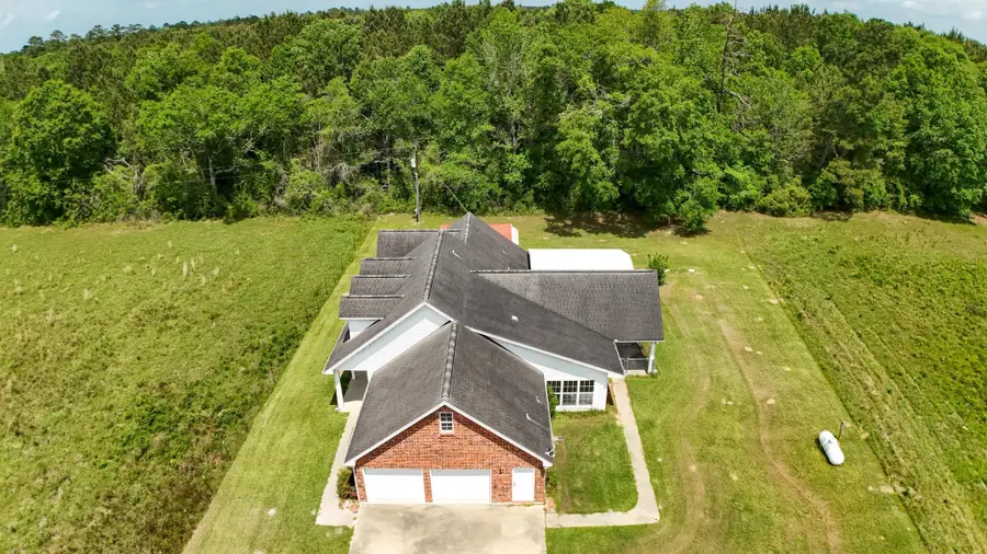 289 County Road 812, Buna, TX 77612 - #2