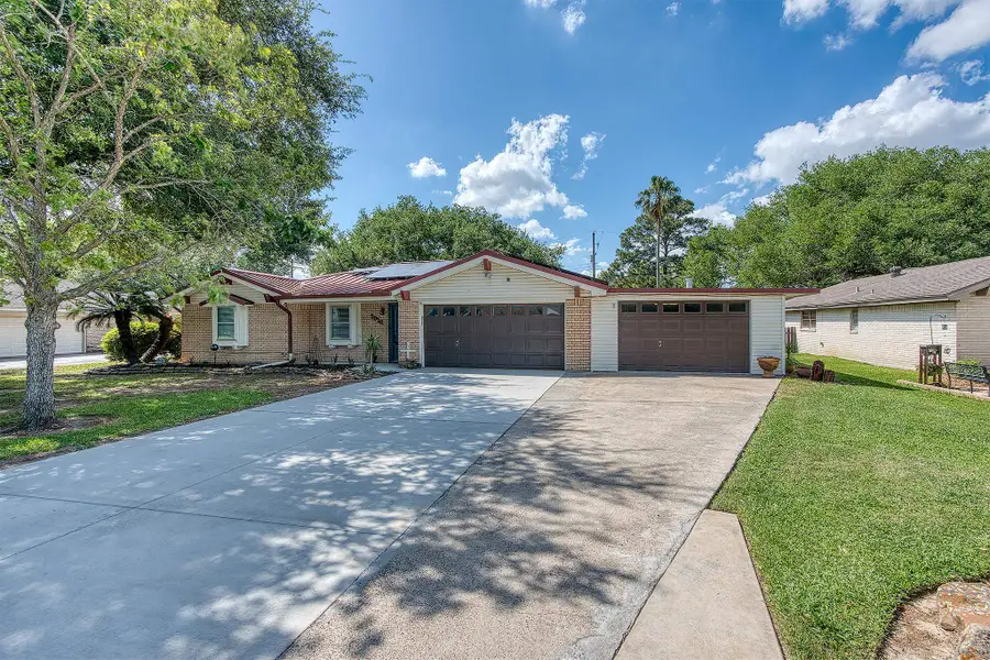 3018 VERNON, Nederland, TX 77627 - #3