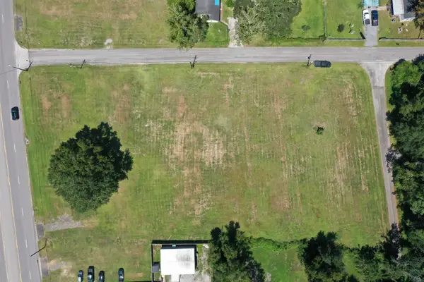1990 N Main Street, Vidor, TX 77662-9711