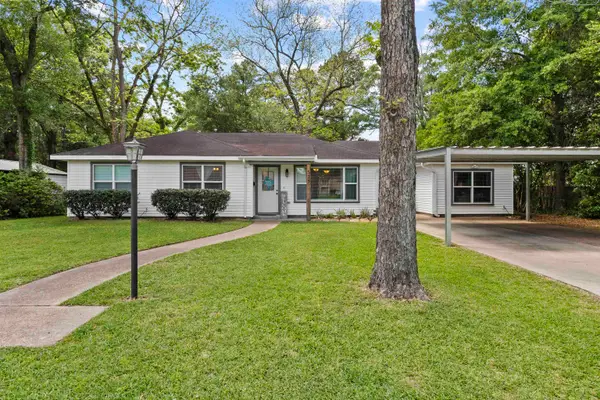 525 N 10th, Silsbee, TX 77656