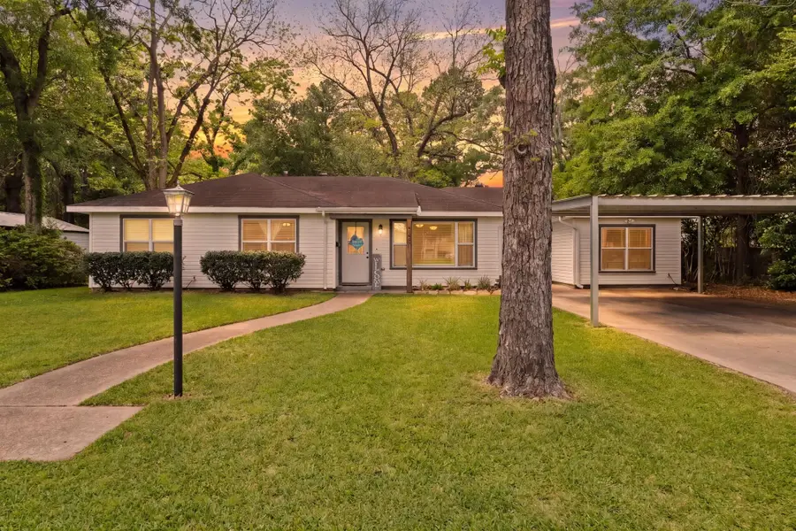 525 N 10th, Silsbee, TX 77656 - #2