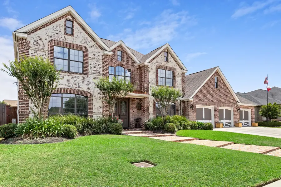 701 Neches Oaks Blvd, Port Neches, TX 77651 - #2