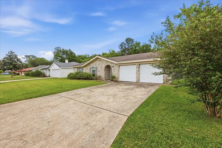 2005 Thousand Oaks Drive, Orange, TX 77632 - #3