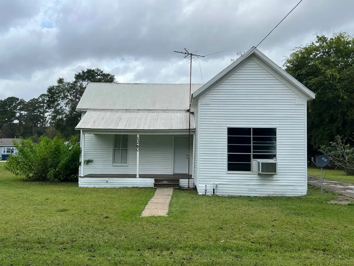 1260 Outlaw, Silsbee, TX 77656 - #1