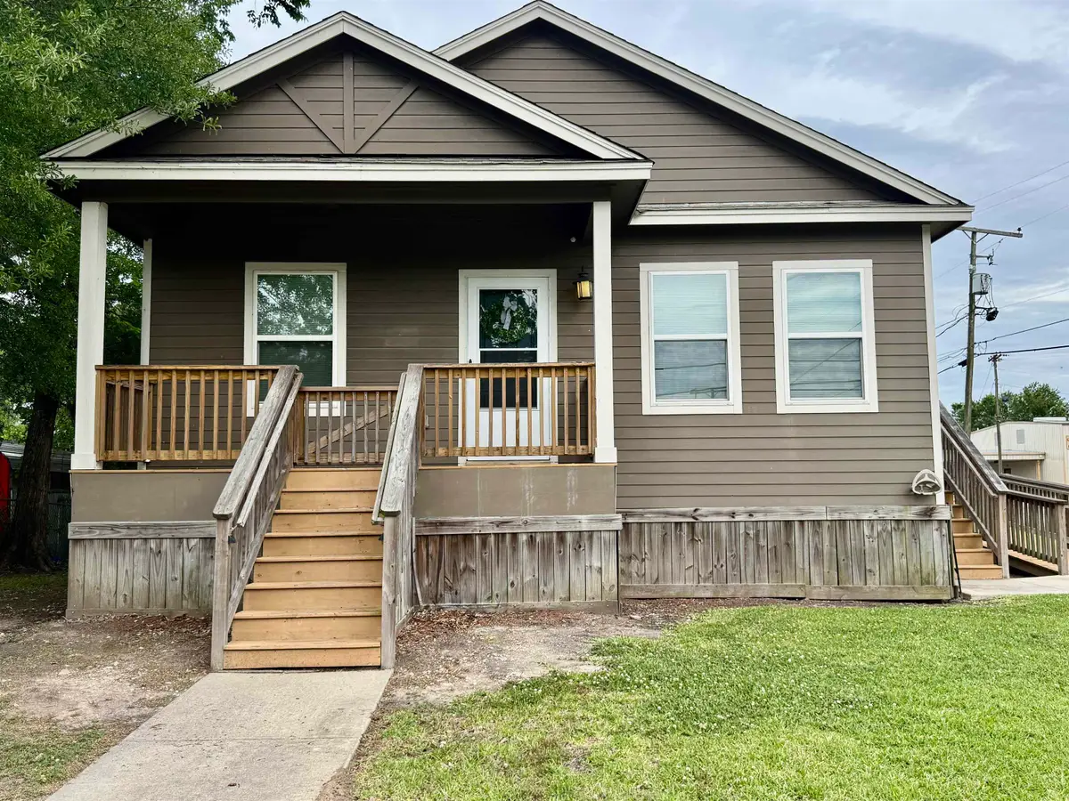 97 E Oregon, Orange, TX 77630 - #1