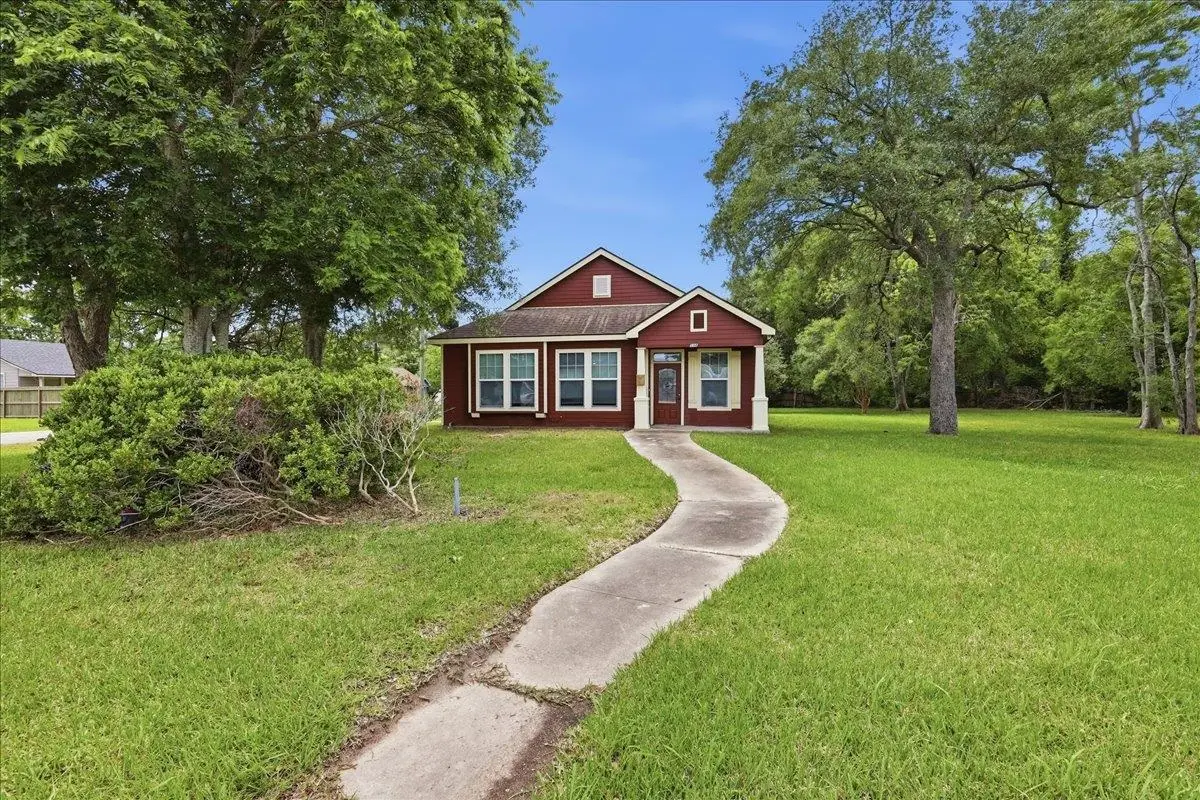 590 E Virginia St, Beaumont, TX 77705 - #1
