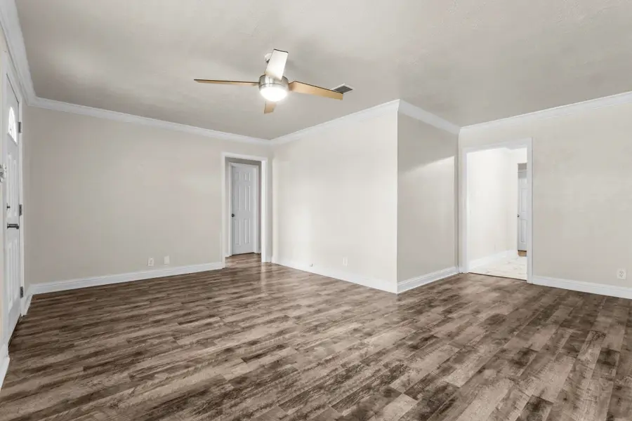 8455 Frazier Dr, Beaumont, TX 77707 - #3