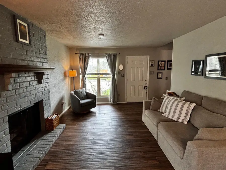 1198 Sunmeadow Dr, Beaumont, TX 77706 - #3