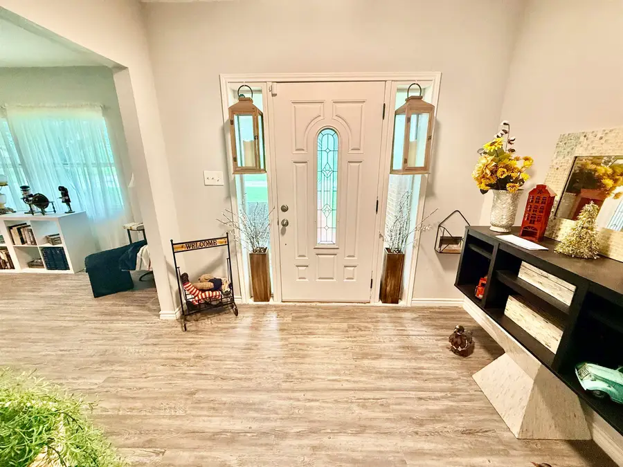 4449 Lakshore Dr., Port Arthur, TX 77642 - #3