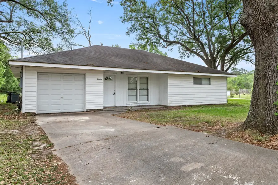 2406 40th Street, Orange, TX 77630-0000 - #2