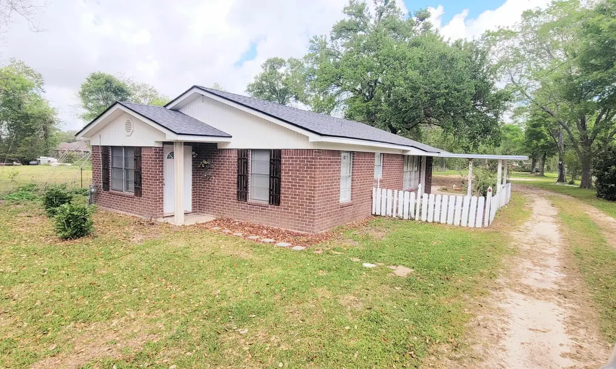 2010 W Highland Dr, Beaumont, TX 77705 - #1