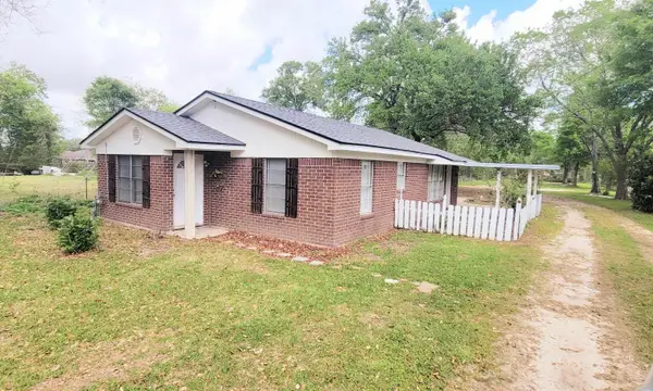 2010 W Highland Dr, Beaumont, TX 77705