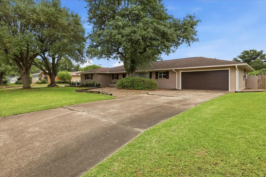 3875 Kenwood, Beaumont, TX 77706 - #3