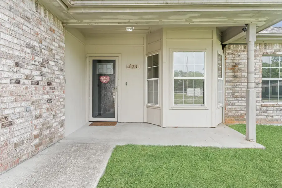 125 Pine Shadows St, Vidor, TX 77662-5918 - #2