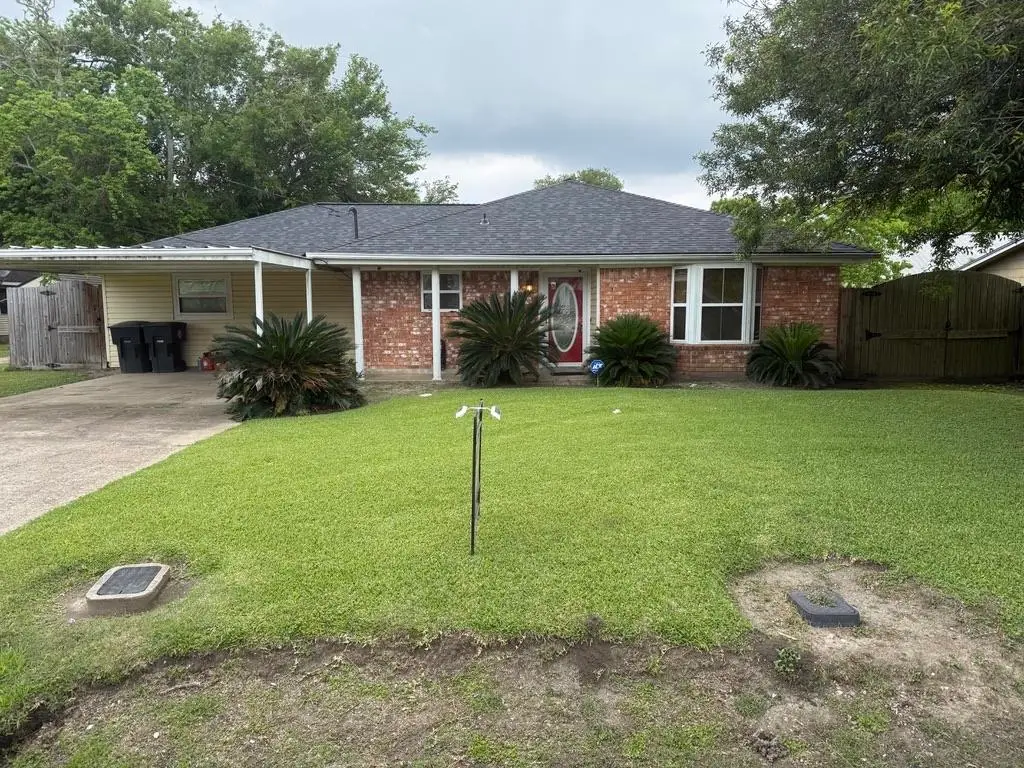 6201 Mire Street, Groves, TX 77619 - #1