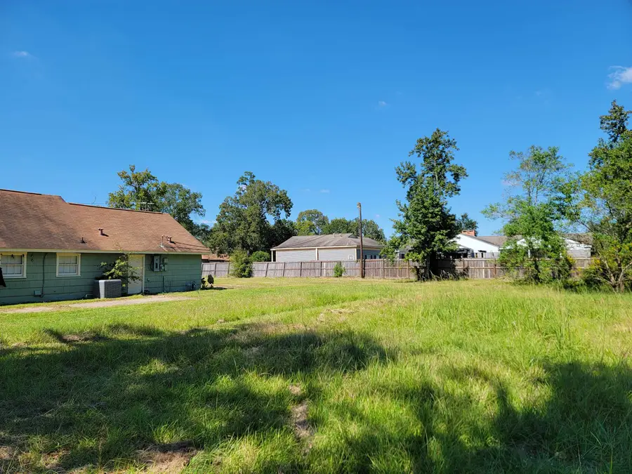 2204 24th Street, Orange, TX 77630 - #3