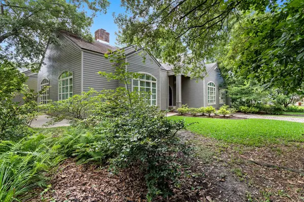 1315 AUDUBON PL, Beaumont, TX 77706