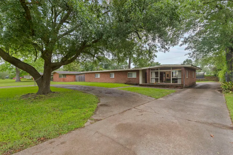980 20th St, Beaumont, TX 77706 - #2