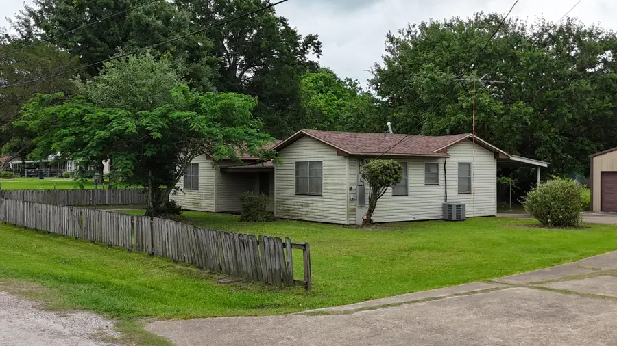147 COUNTY ROAD 767, Buna, TX 77612 - #2