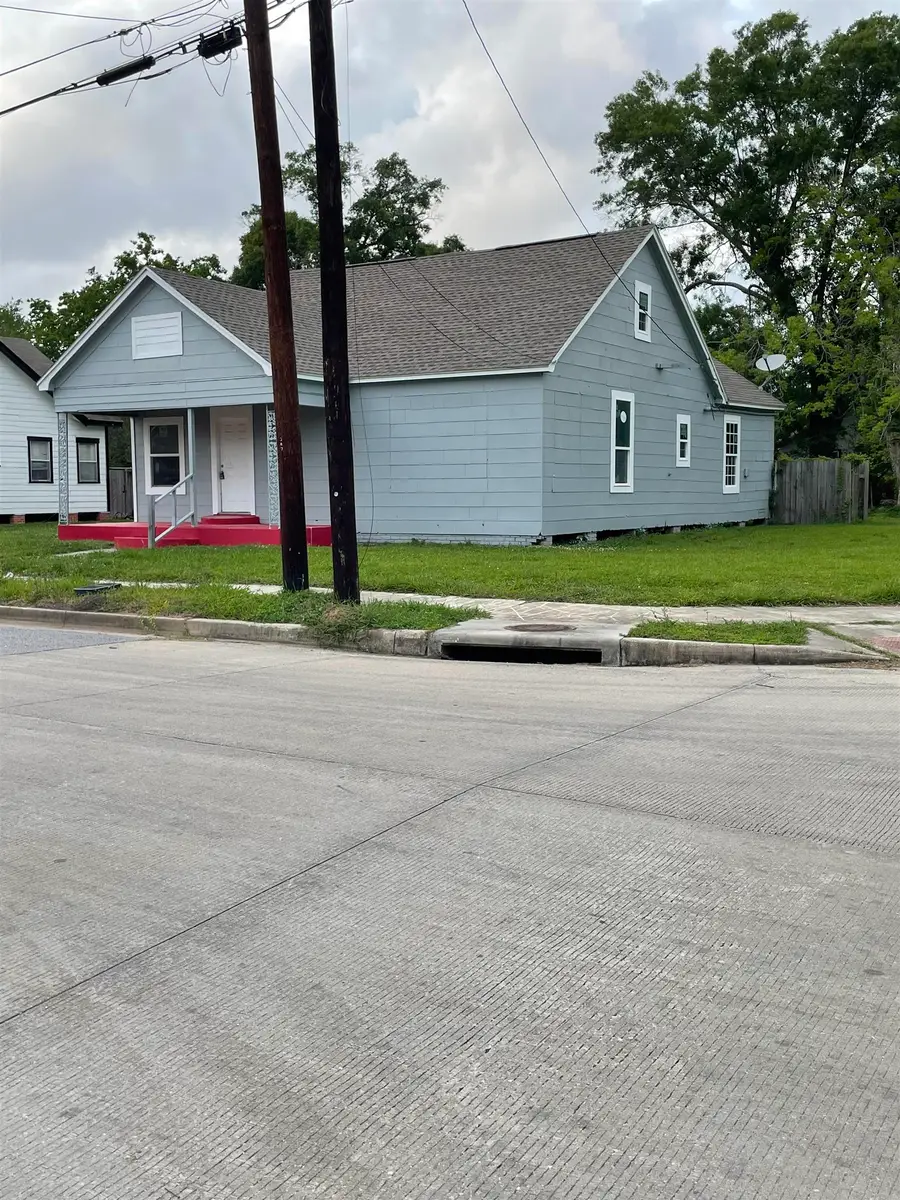 347 E Elgie, Beaumont, TX 77705 - #2