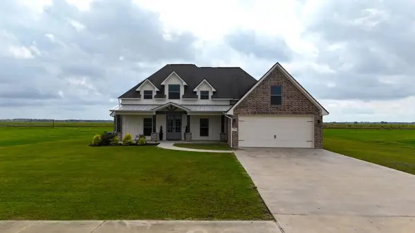 2295 Diamond D Drive, Beaumont, TX 77713