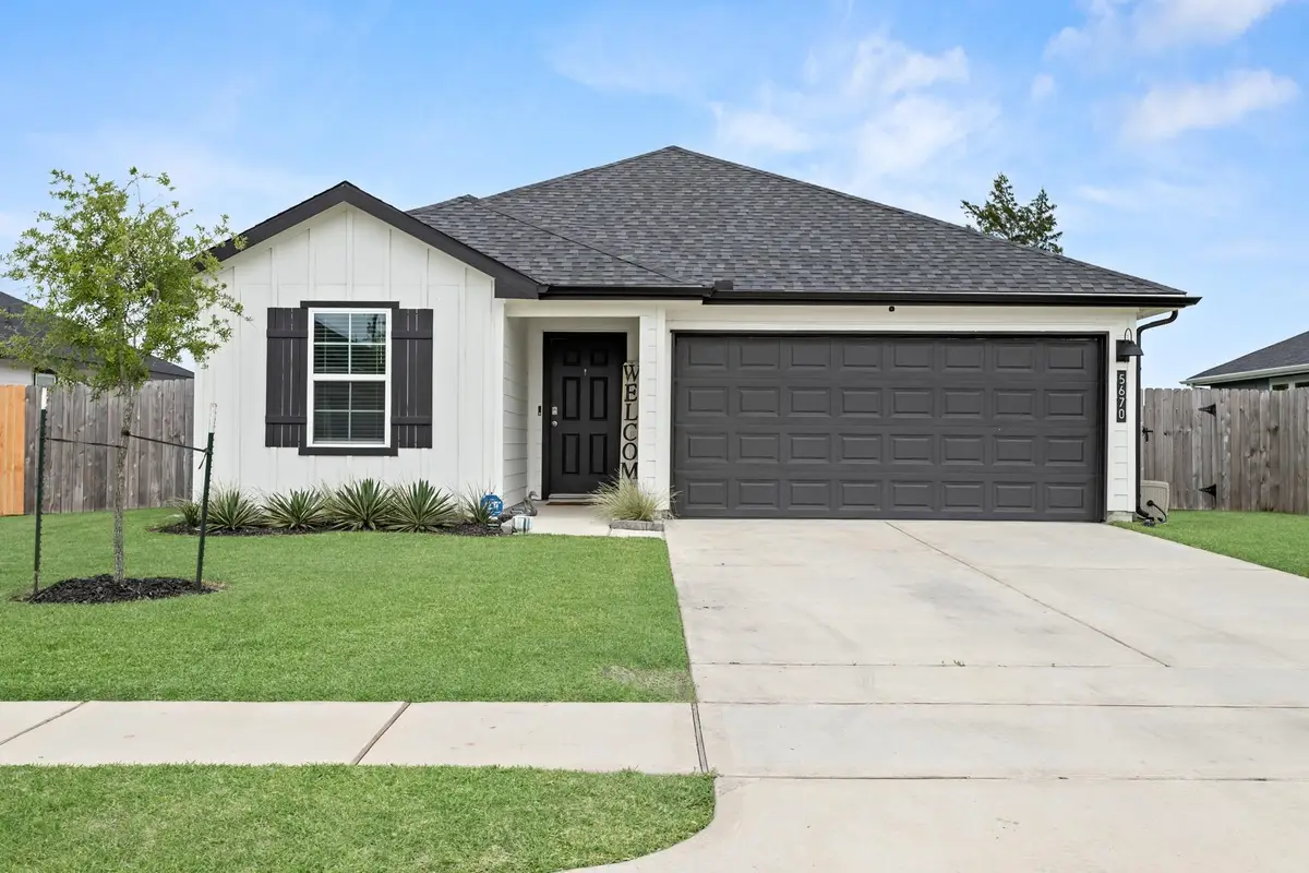 5670 Canvassback, Orange, TX 77632 - #1