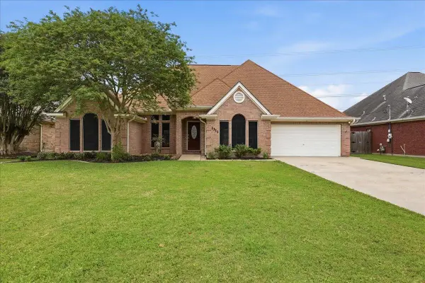 1311 S 17th Street, Nederland, TX 77627